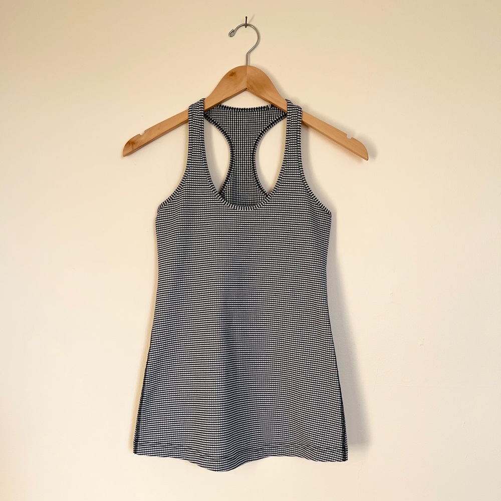 Lululemon 6 Cool Racerback Tank Top